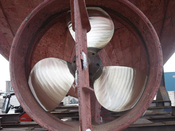 propeller blades polished in situ at fraserburgh slipway after being polished by FAL Propellers